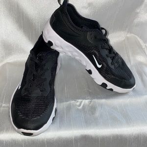 Nike Boys Renew (3) Tennis